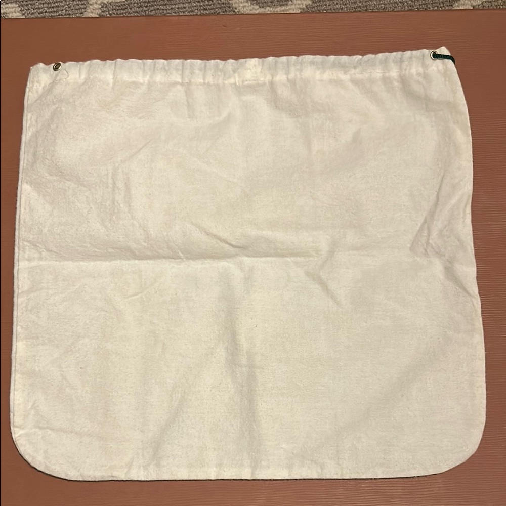 Vintage Gucci Cream Storage Bag - Picture 5 of 5